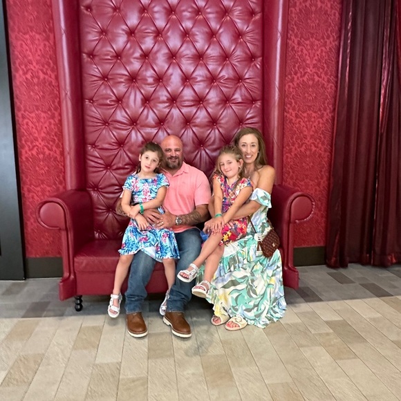 🌺 I’m LIVE show listing!! let’s gooooo🩷 - Picture 3 of 8